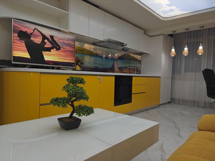 Apartament cu 3 camere decomandat în Central