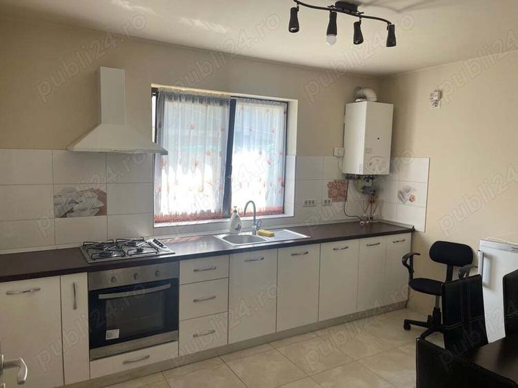 Casă cu 4 camere cu Teren 350 Mp în Giroc