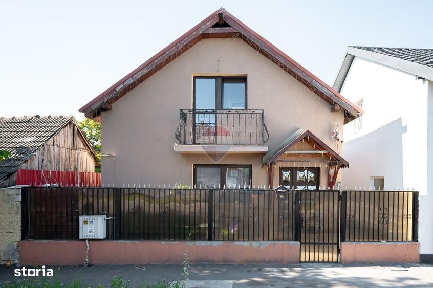 Casă cu 3 camere în Sânpetru