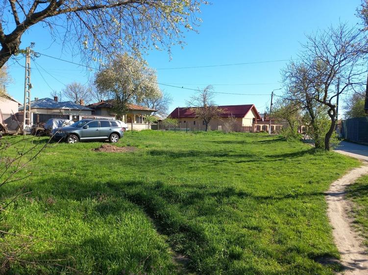 Teren Construcții intravilan de 2927 mp, în Țegheș