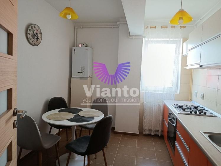 Apartament cu 2 camere semidecomandat, mobilat în Turnișor