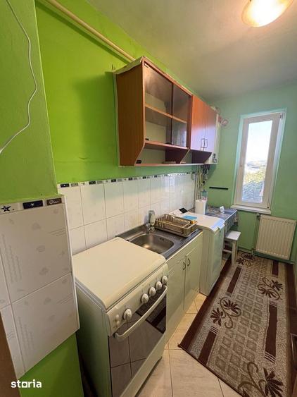 Apartament cu 2 camere în Podu Roș
