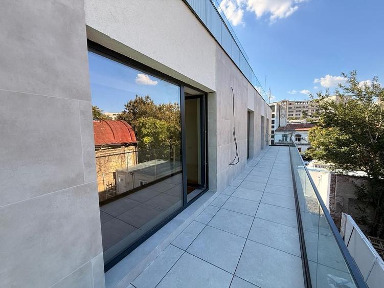 Apartament cu 2 camere semidecomandat în Unirii