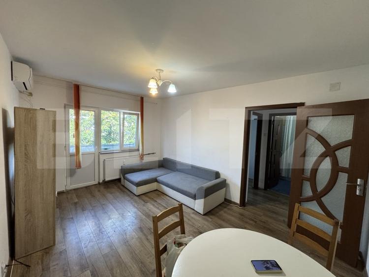 Apartament cu 2 camere semidecomandat, mobilat în Nord