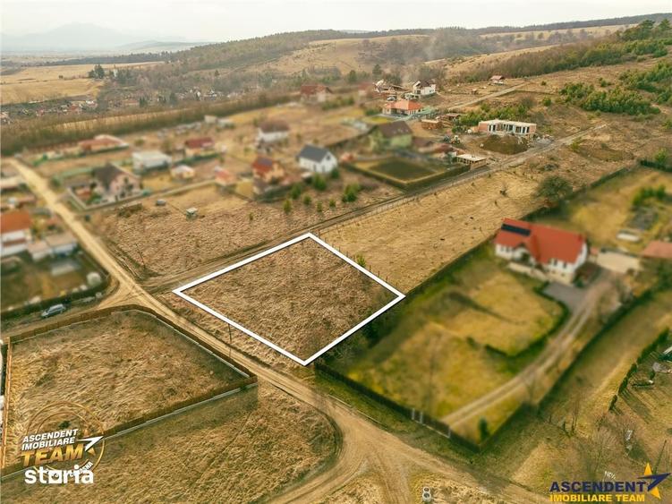 Teren de 1200 mp, în Ilieni