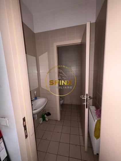 Spațiu comercial, de 91 mp, în Decebal