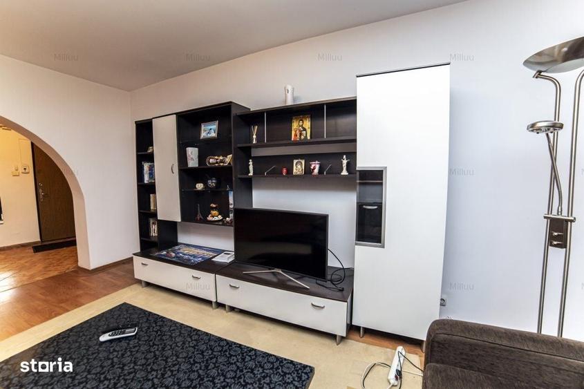 Apartament cu 3 camere decomandat în Lujerului