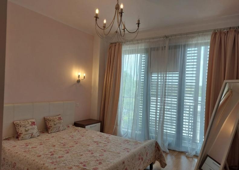 Apartament cu 3 camere decomandat, mobilat în Kiseleff