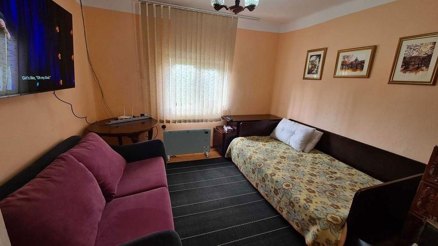 Casă cu 3 camere în Slătioara