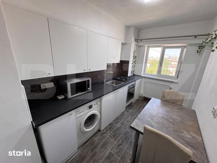 Apartament cu 2 camere decomandat în Calea București