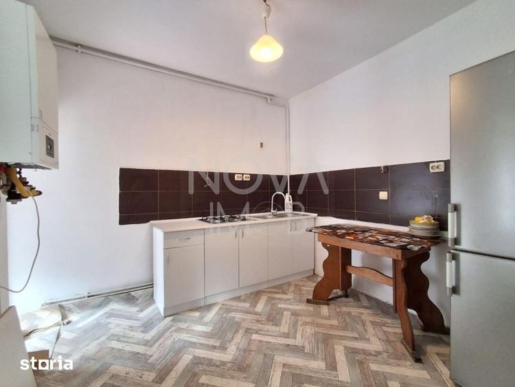 Casă cu 5 camere cu Teren 160 Mp în Trei Stejari