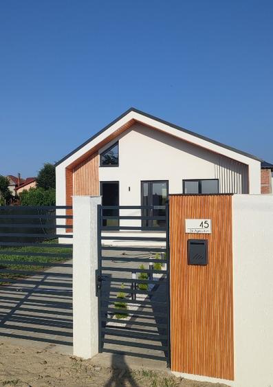 Casă individuală cu 4 camere cu Teren 490 Mp în Poșta Câlnău