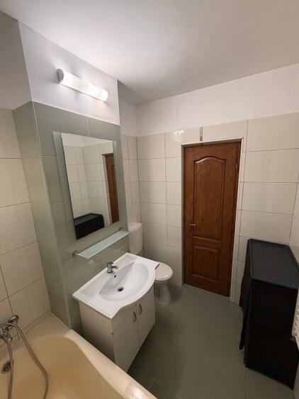 Apartament cu 3 camere de inchiriat in Racadau ,et 1/4 cu loc de parcare - 12