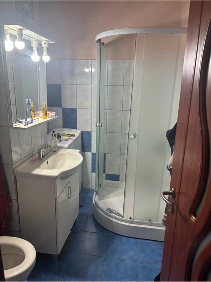 Apartament cu 2 camere semidecomandat în Lipovei