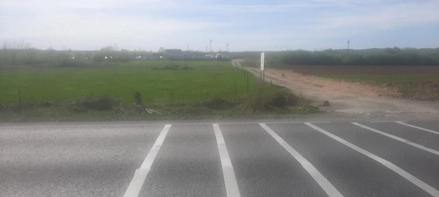 Teren de 4400 mp, în Central