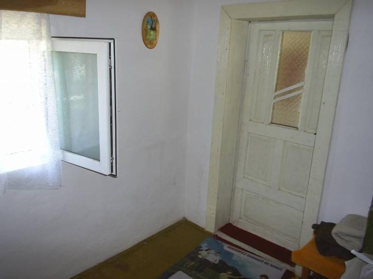 Casă individuală cu 4 camere cu Garaj în Jiliște