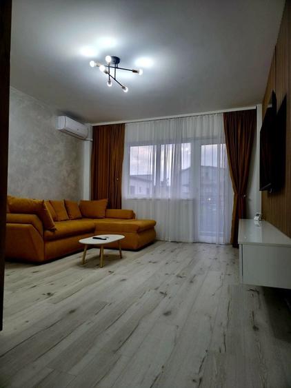 Apartament cu 2 camere decomandat în Exterior Vest