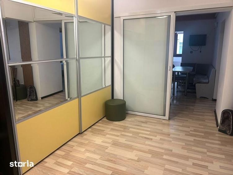 Apartament cu 3 camere decomandat în Canta