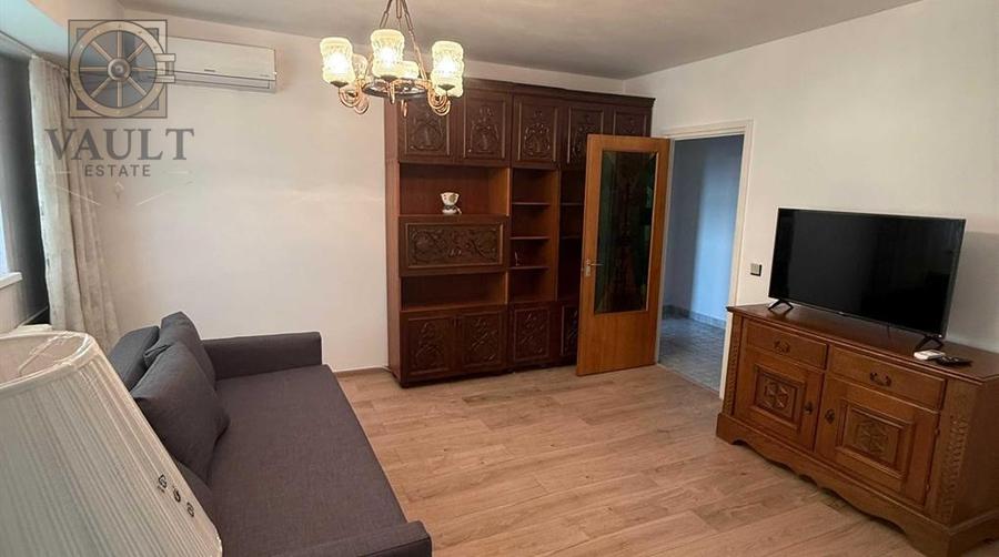 Apartament cu 4 camere decomandat, mobilat în Iancului