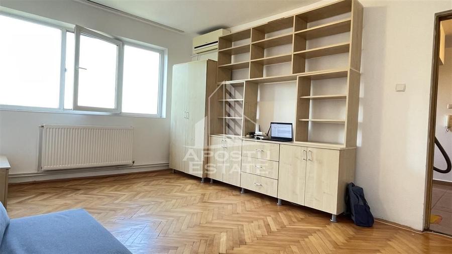 Apartament cu 2 camere semidecomandat, mobilat în Șagului