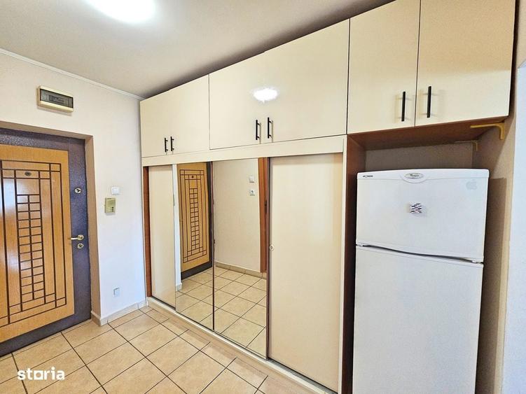 Garsonieră decomandată în Vitan