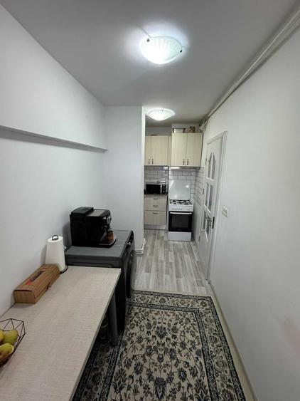 Garsonieră decomandată în Central