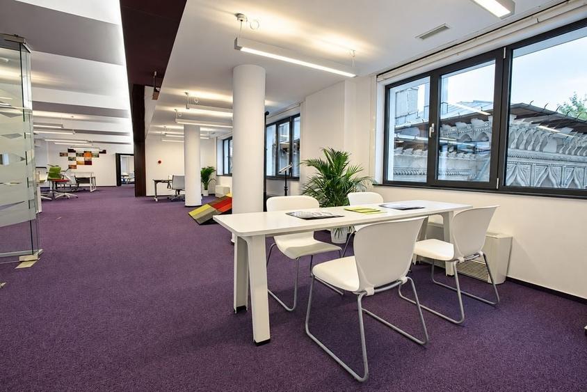 Birou, de 3,907.6000976563 mp, în Magheru
