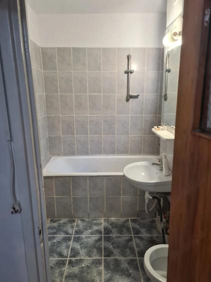 Inchiriez apartament 3 camere - mobilat complet - 410 euro - 7