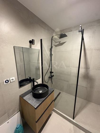 Apartament cu 2 camere semidecomandat în Sânnicoară