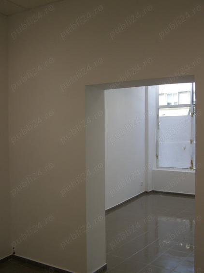 Spațiu comercial, de 27 mp, în Central