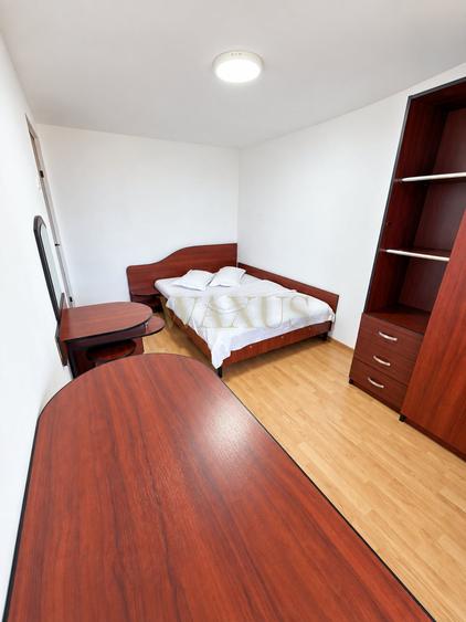 Hotel/Pensiune, de 1,480 mp, în Sud