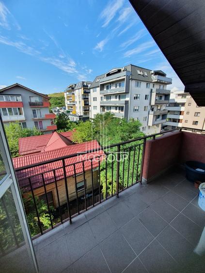 Apartament cu 2 camere semidecomandat, mobilat în Mănăștur