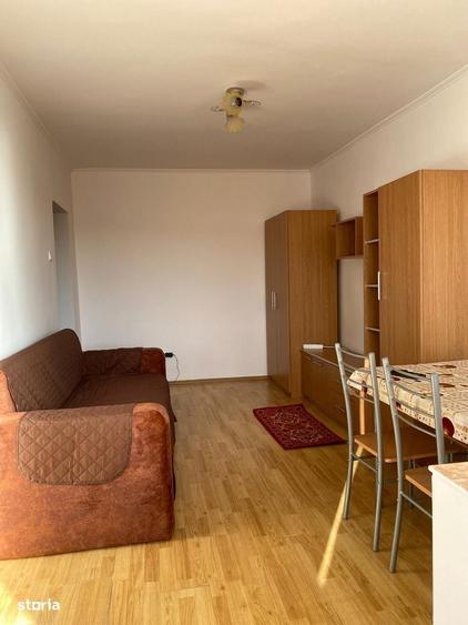 Garsonieră în Intim