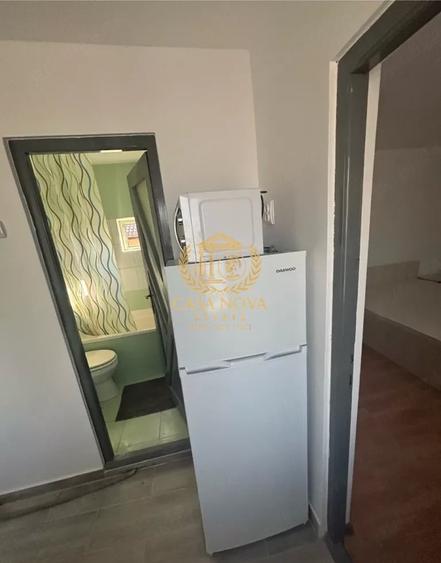 Garsonieră decomandată, mobilată în Iris