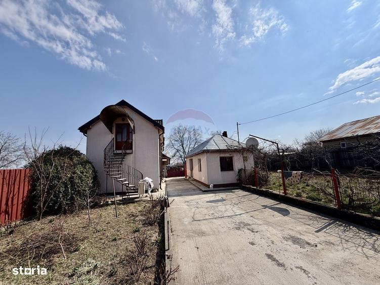 Casă cu 4 camere cu Teren 1300 Mp în Jariștea