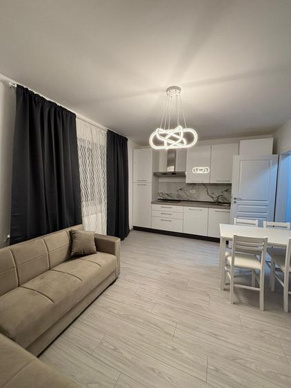 Apartament cu 2 camere semidecomandat în Cug