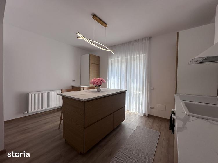 Casă cu 4 camere cu Teren 300 Mp în Ulmi