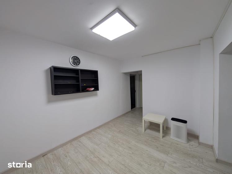 Apartament cu 3 camere semidecomandat în 9 Mai