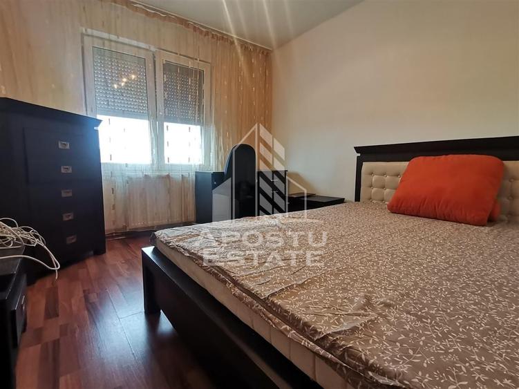 Apartament cu 3 camere decomandat, mobilat în Complex Studențesc