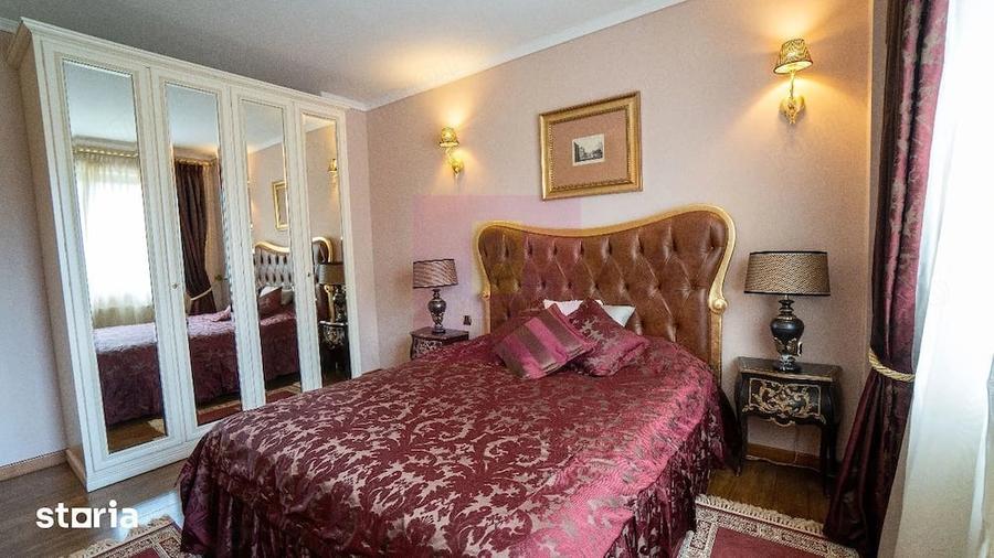 Apartament cu 4 camere decomandat în Clăbucet