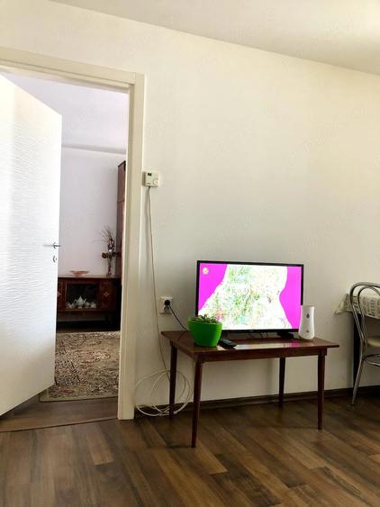 Inchiriez apartament de 55 m2 , - 4