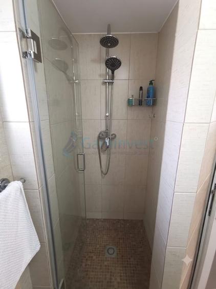 Casă cu 3 camere cu Canalizare în Cihei