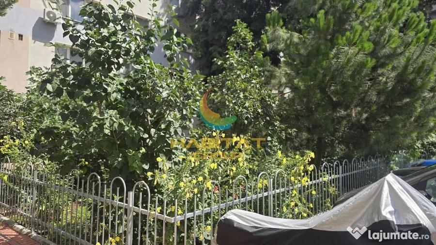 Apartament cu 3 camere semidecomandat în 1 Decembrie 1918