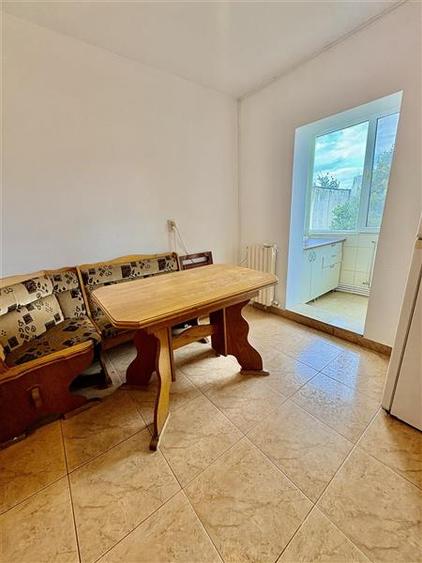 Apartament cu 2 camere decomandat, mobilat în Tomis Nord