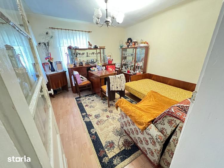 Casă cu 2 camere cu Teren 391 Mp în Vest