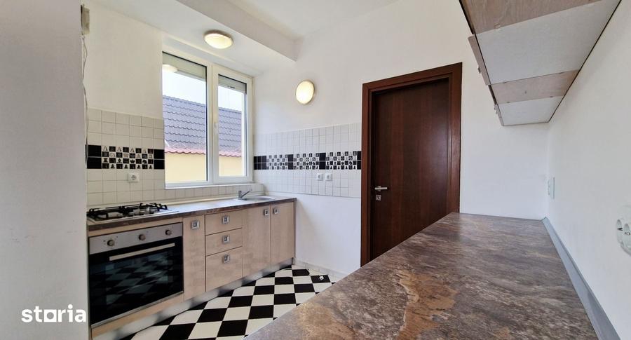 Vila P+1+Pod, 320 mp, Teren 544 mp, Damaroaia - 13