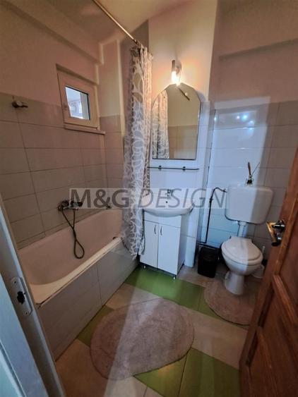 Apartament cu 3 camere decomandat în Semicentral