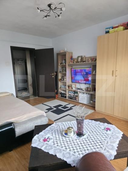 Apartament 3 camere, decomandat 64.20 mp, zona 1 Mai - Insula - 2