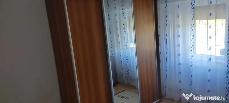 Apartament cu 2 camere decomandat în Piața Centrală