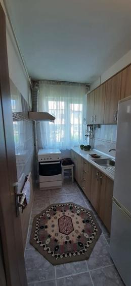 Apartament cu 3 camere în Micro 5